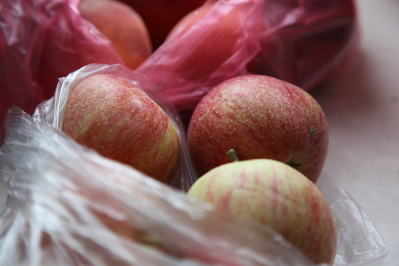 Как хранить яблоки в полиэтиленовых пакетах