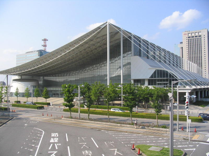 Экспоцентр Makuhari Messe в Японии