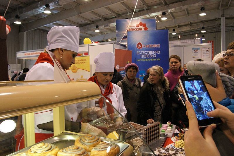 Агропромышленная неделя - продажа сладостей