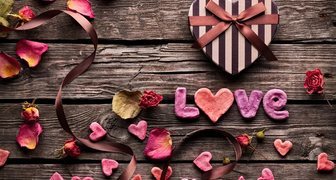 День святого Валентина или День всех влюбленных отмечают 14 февраля