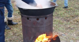 Уличная печь из железной бочки