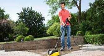 Чистим все поверхности без брызг: мойка Karcher Compact Home с T-Racer