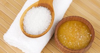 Соль и масло помогут навсегда избавиться от болей в шее