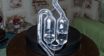 Гидрозатвор пластиковый (покупной) для активного брожения напитков