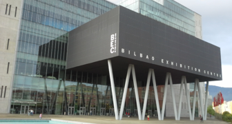 Выставочный центр Bilbao в Испании