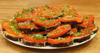 Рецепты приготовления жареных баклажанов с чесноком и помидорами