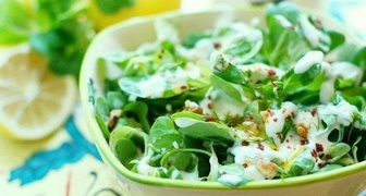 Витаминный салат из портулака