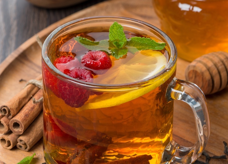 Чай из малиновых листьев и ягод при грудном вскармливании для повышения иммунитета