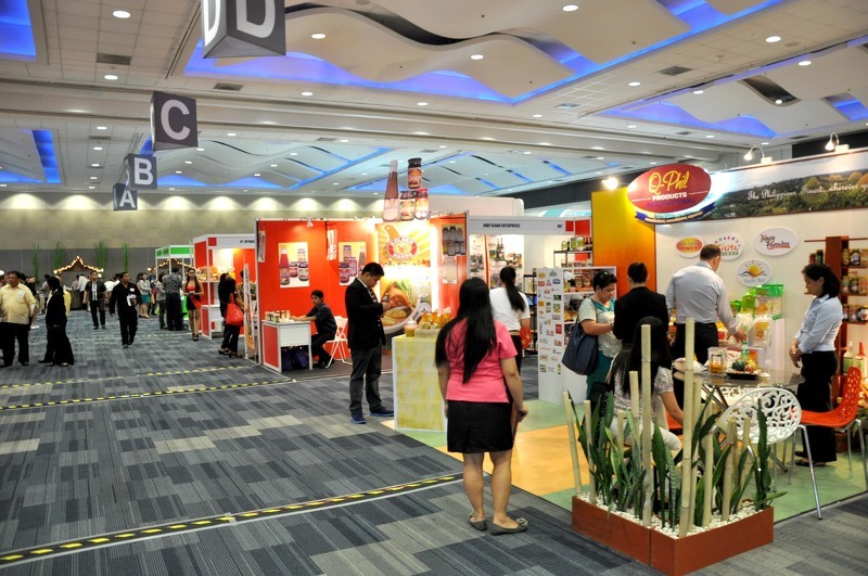 Цветочные экспонаты в Токио, выставка IFEX 2015