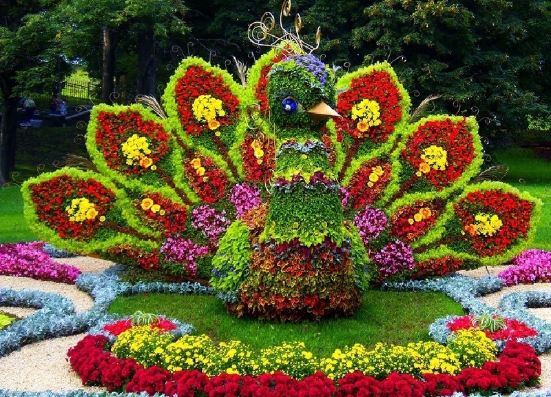 Цветочные композиции на фестивале Императорские сады 