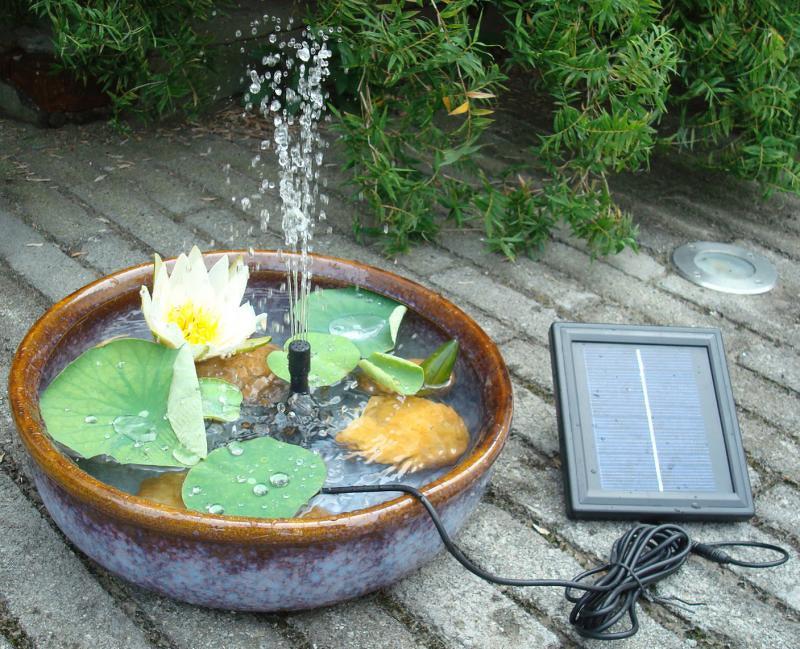 Фонтан для сада на солнечных батареях