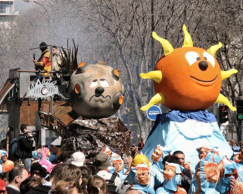 Перед Марди Гра во франции часто проводятся карнавалы