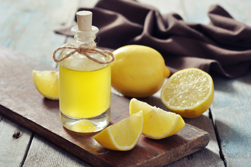 Эфирное масло лимонное