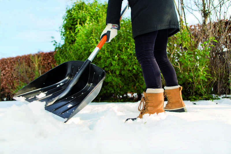 Лопата снегоуборочная дюралюминиевая Fiskars