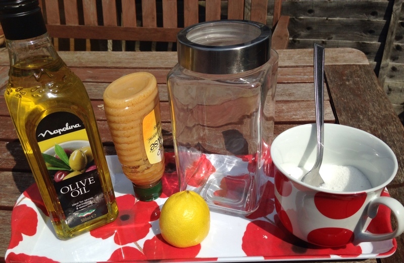 Мед, лимон и оливковое масло - ингредиенты для омоложения