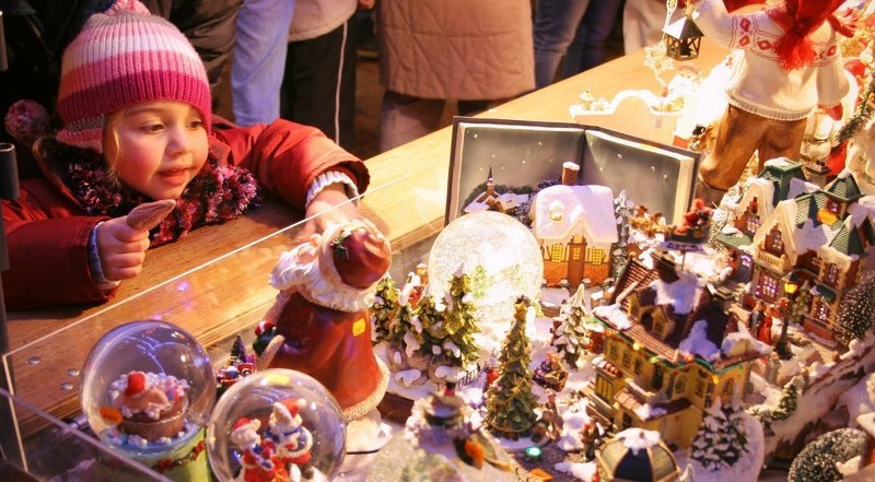 Ярмарка Новогодние и Рождественские подарки в Москве