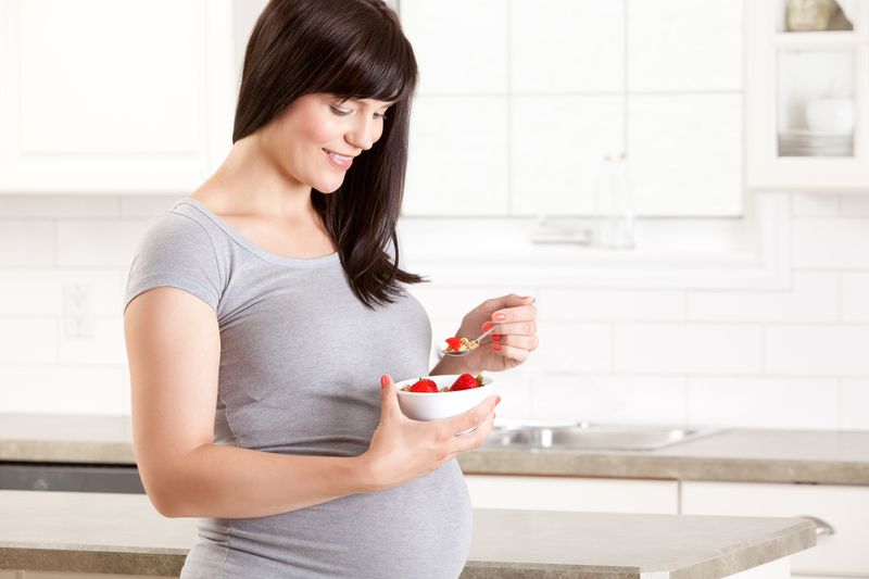 Полезные свойства клубники для беременных женщин