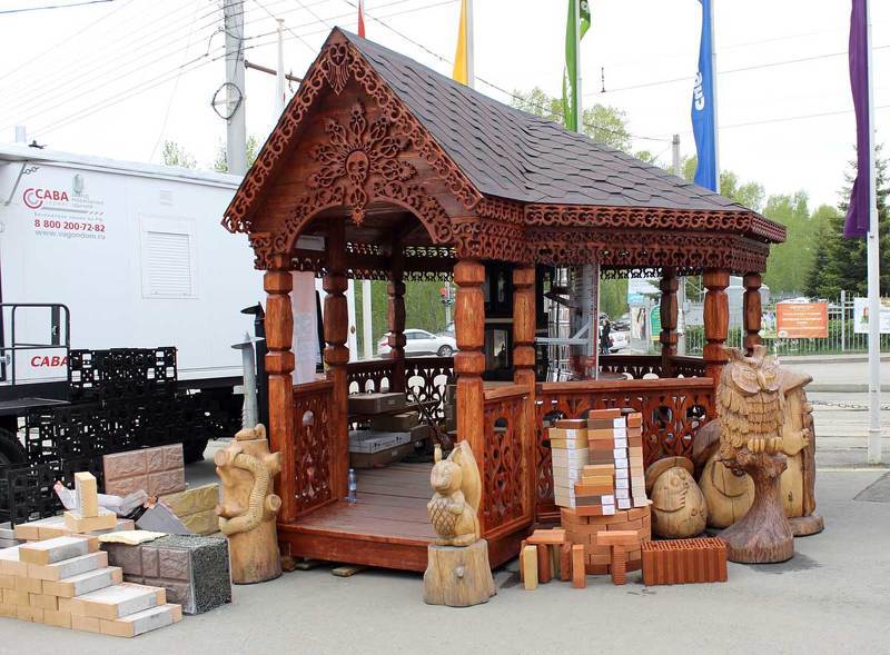 Садовые беседки и аксессуары из дерева на выставке Garden Comfort