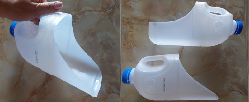 Вырезаем совок из пластиковой бутылки для уборки водосточных желобов