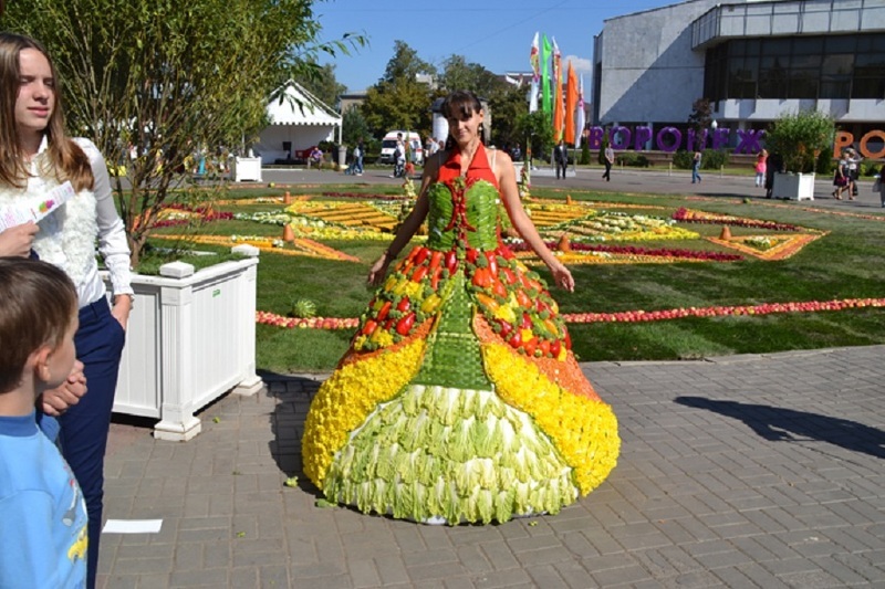 Воронеж – Город-Сад 2015: платья из цветов