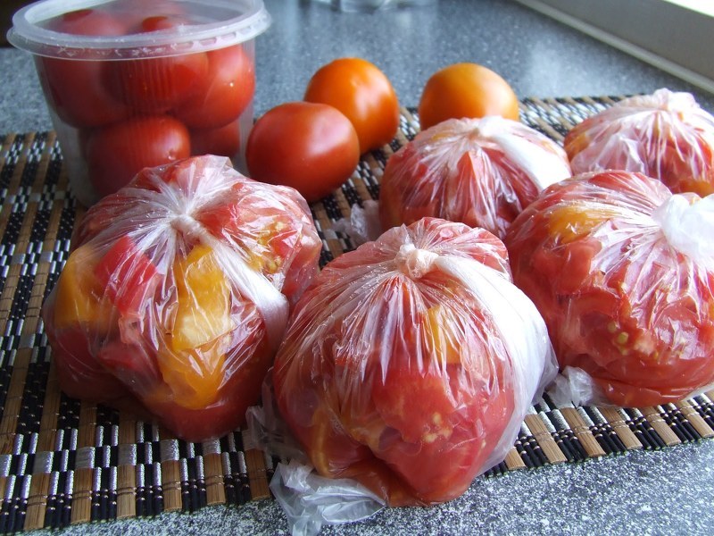 Заморозка томатов различными способами